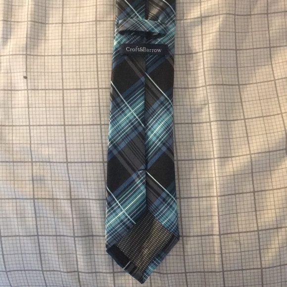 Croft and Barrow Tie - Picture 2 of 2